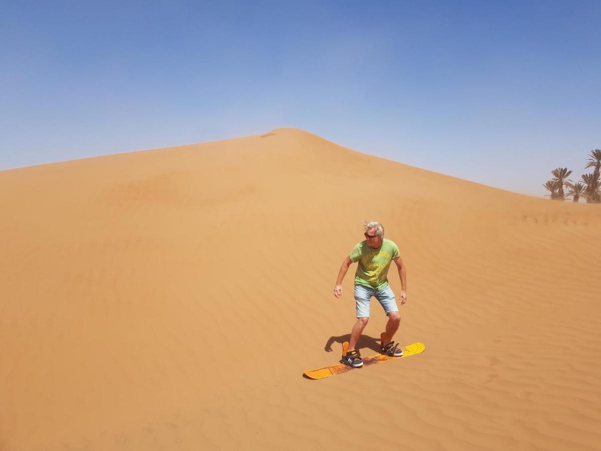 Camp Sahara Dunes Hotel M'Hamid El Ghizlane Exterior foto