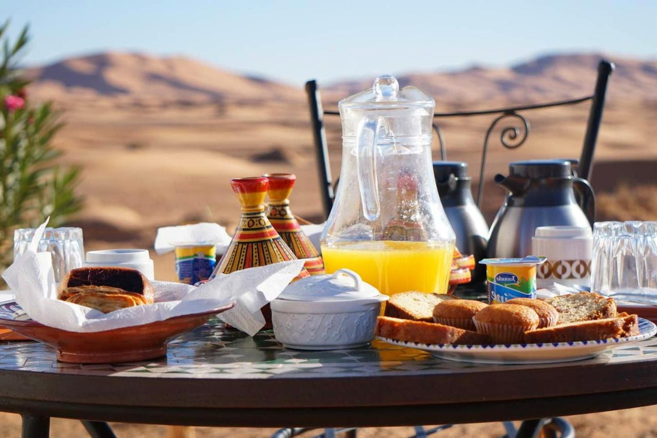 Camp Sahara Dunes Hotel M'Hamid El Ghizlane Exterior foto